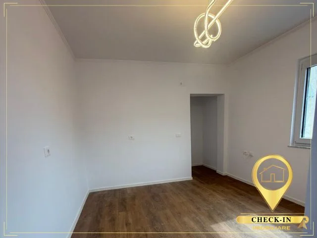 Tirane, shitet apartament 1+1+Aneks Kati 4, 40 m² 122.000 € (Rruga Dervish Hekali)