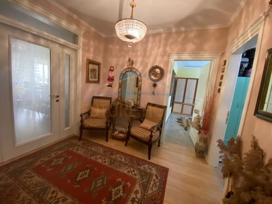 Vollga, shitet apartament 3+2+Ballkon Kati 10, 228 m² 450.000 € (Durres)