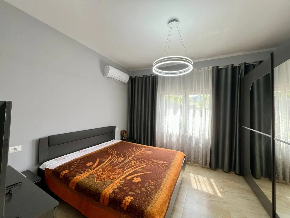 Tirane, shitet Vile 3+1+Aneks+Ballkon Kati 2, 174 m² 450.000 € (Mullet)