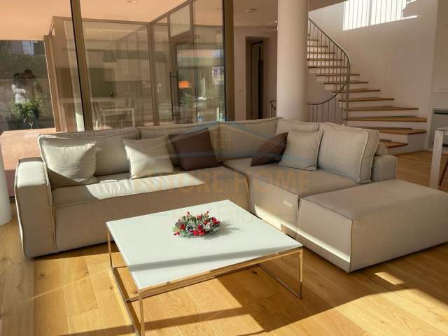 Tirane, shitet apartament duplex 2 Katshe Kati 2, 600 m² 1.250.000 Euro (Rezidenca CUCI)