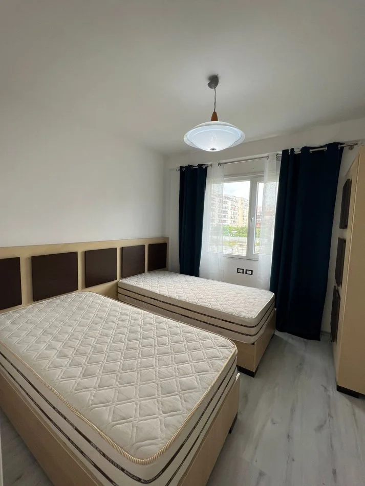 Tirane, jepet me qera apartament 2+1+Ballkon Kati 2, 90 m² 500 € Astir (rr. tom plezha)