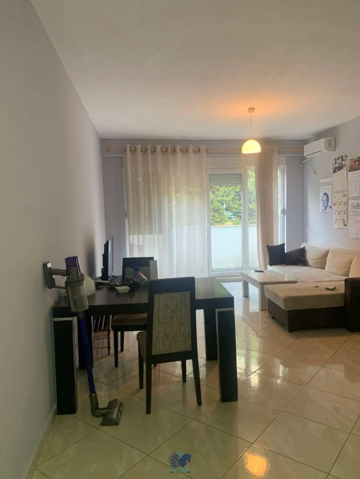 Jepet Me Qera Apartament 2+1 Tek Liqeni Thate [ID P02124]