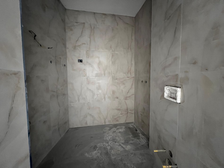 Tirane, shitet apartament 2+1+Ballkon Kati 5, 103 m² 350.000 € 
