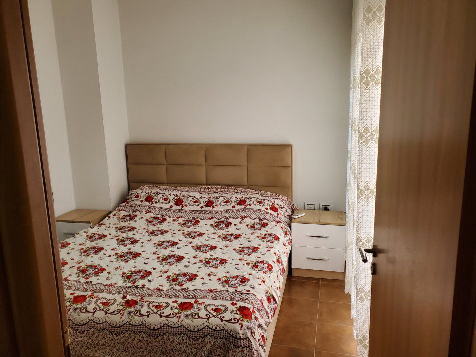 Tirane, shitet apartament 1+1+Ballkon Kati 8, 65 m² 95.500 € (YZBERISHT)