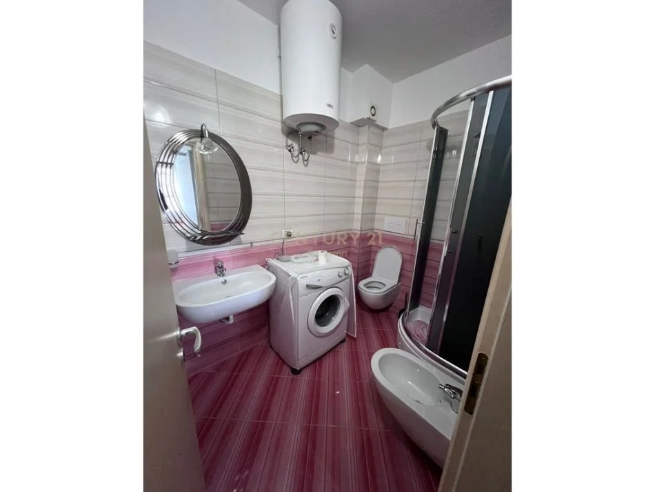 Durres, jepet me qera apartament+verande | Penthouse 2+1 Kati 5, 100 m² 500 € (durres)
