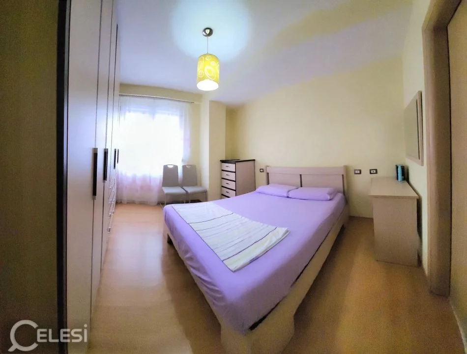 Tirane, jepet me qera apartament 2+1+Aneks+Ballkon Kati 2, 91 m² 900 € (BLLOKU)