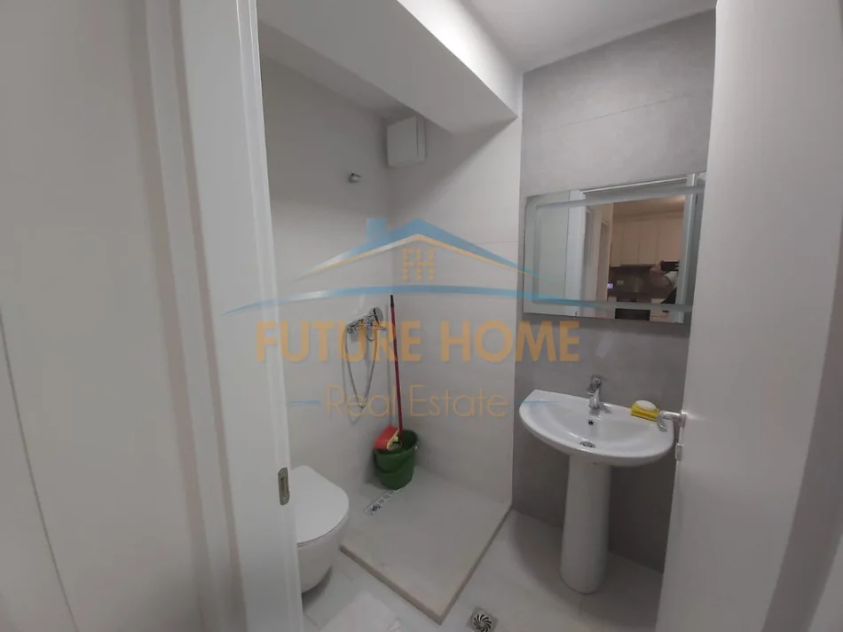 Tirane, shitet apartament 2+1+Ballkon Kati 1, 73 m² 210.000 € (Rruga Besnik Sykja)