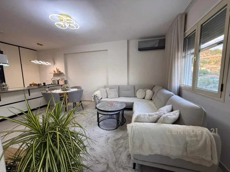 Vlore, shes apartament 2+1 Kati 6, 101 m² 301.050 € (Lungomare)