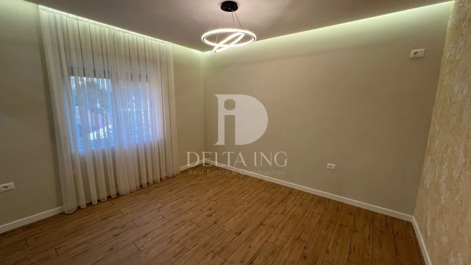 Tirane, shitet apartament 1+1+Aneks+Ballkon Kati 3, 58 m² 98.000 € (Xhamllik)