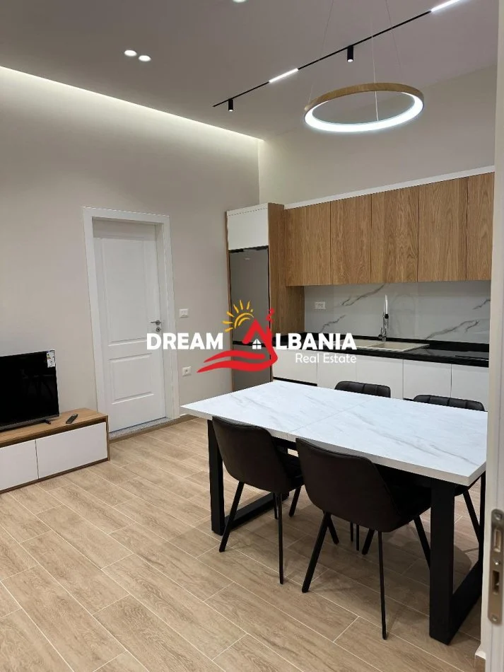 Tirane, jap me qera apartament 2+1 , 80 m² 600 € (Don Bosko)