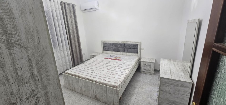Durres, jepet me qera apartament 1+1 Kati 4, 65 m² 400 € (Lagjia 5)