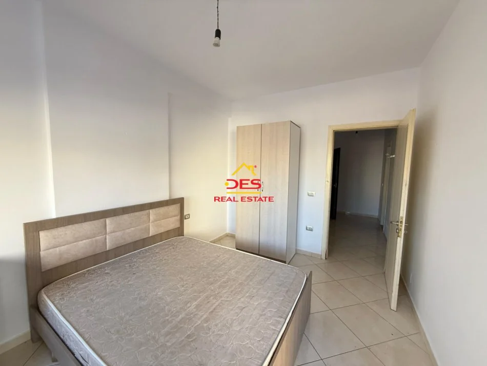Vlore, shitet apartament 1+1 Kati 2, 55 m² 105.000 € (Rruga Sadik Zotaj)