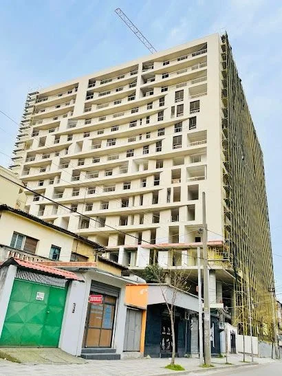 Tirane, shitet apartament 2+1+Ballkon Kati 4, 94 m² 184.000 € (QENDER)