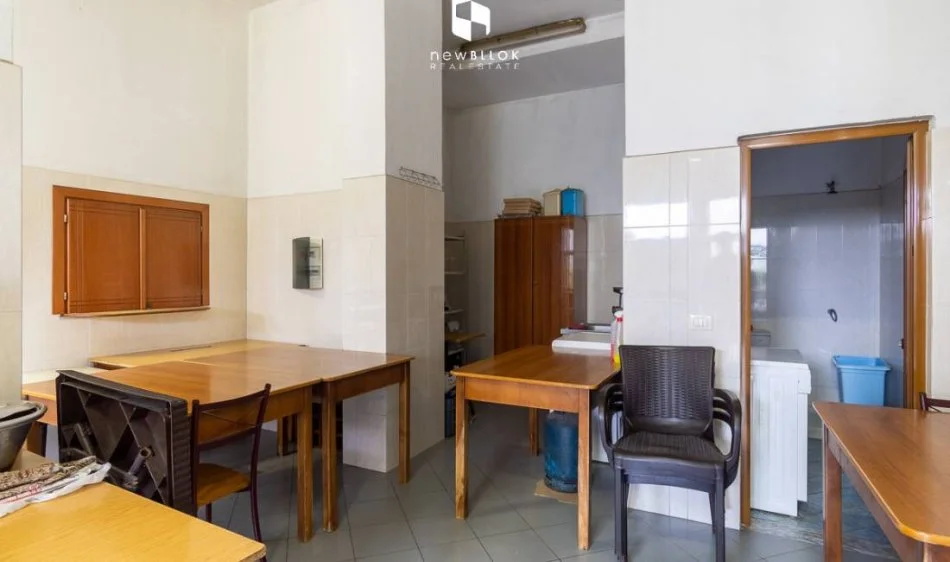 SHITET: Hotel ne Vendndodhje Fantastike ne  📍 Durres, Vija e Dyte - Kati 3, 1.264 m² 1.200.000 € ******** 🌊