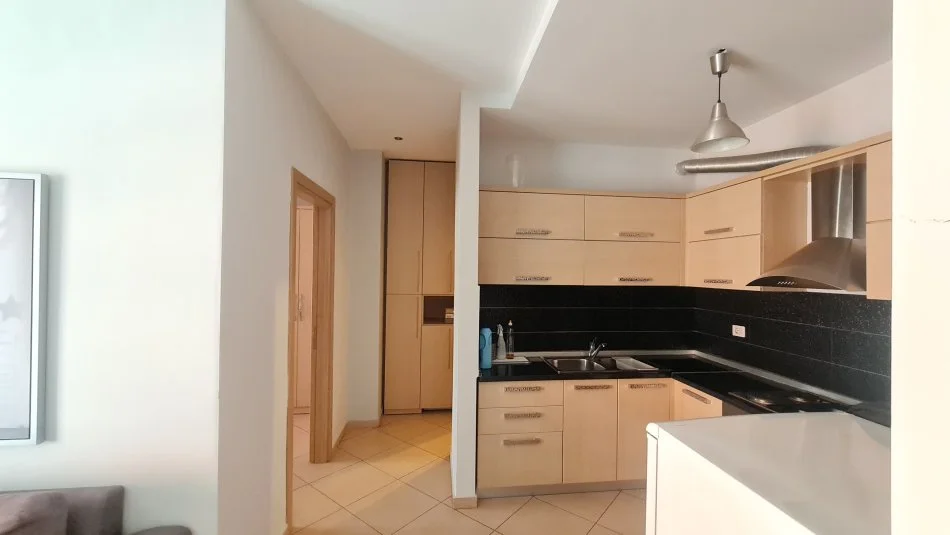 Tirane, Apartament per shitje 1+1 Kati 4, 75 m² 150.000 € (Deliorgji)