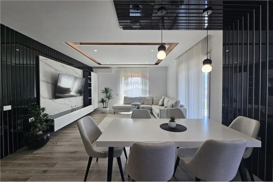 Tirane, jepet me qera 2+1 , 114 m² 1.000 € (TEG - Tegu, Shqipëri)