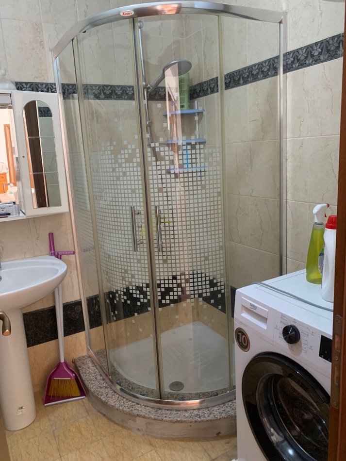 Durres, jepet me qera apartament 2+1+Ballkon Kati 5, 75 m² 400 € 