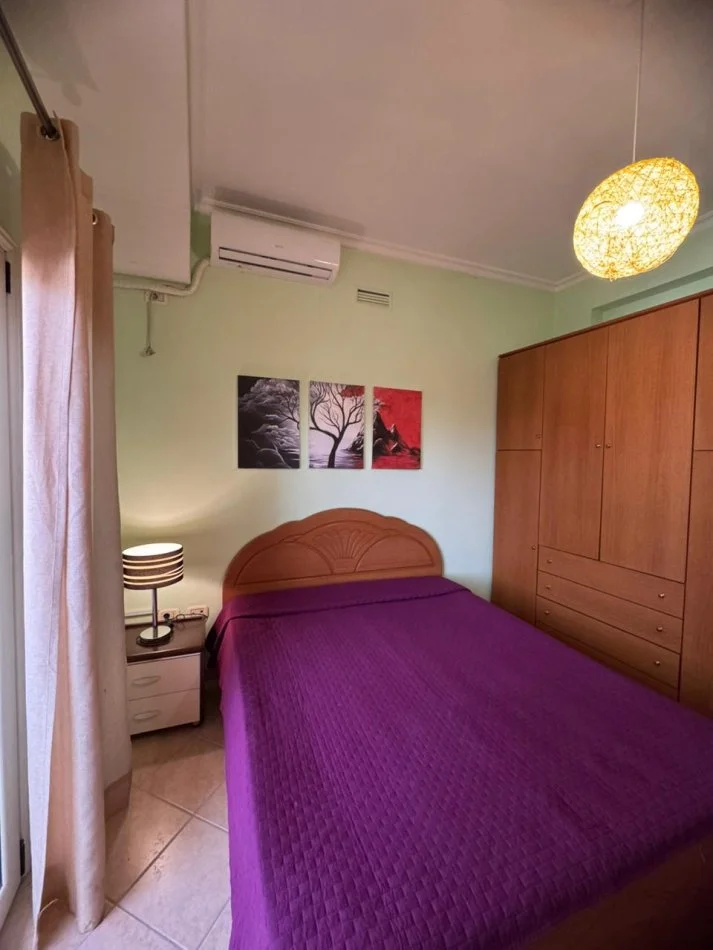 Tirane, jepet me qera apartament 1+1+Ballkon Kati 3, 60 m² 400 € (afer Shkolles Marin Barleti)