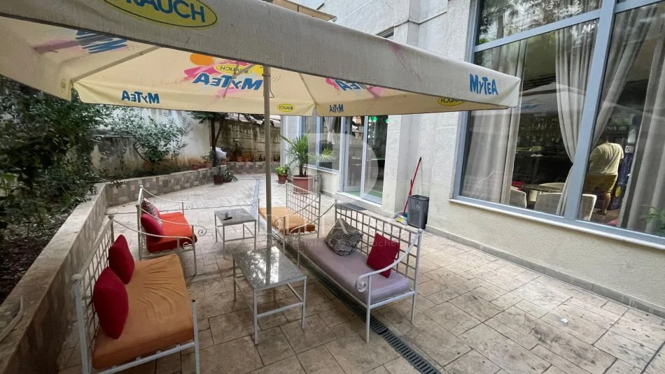 Tirane, jepet me qera ambjent biznesi Kati 0, 116 m² 1.200 € (Kopshti Zoologjik)