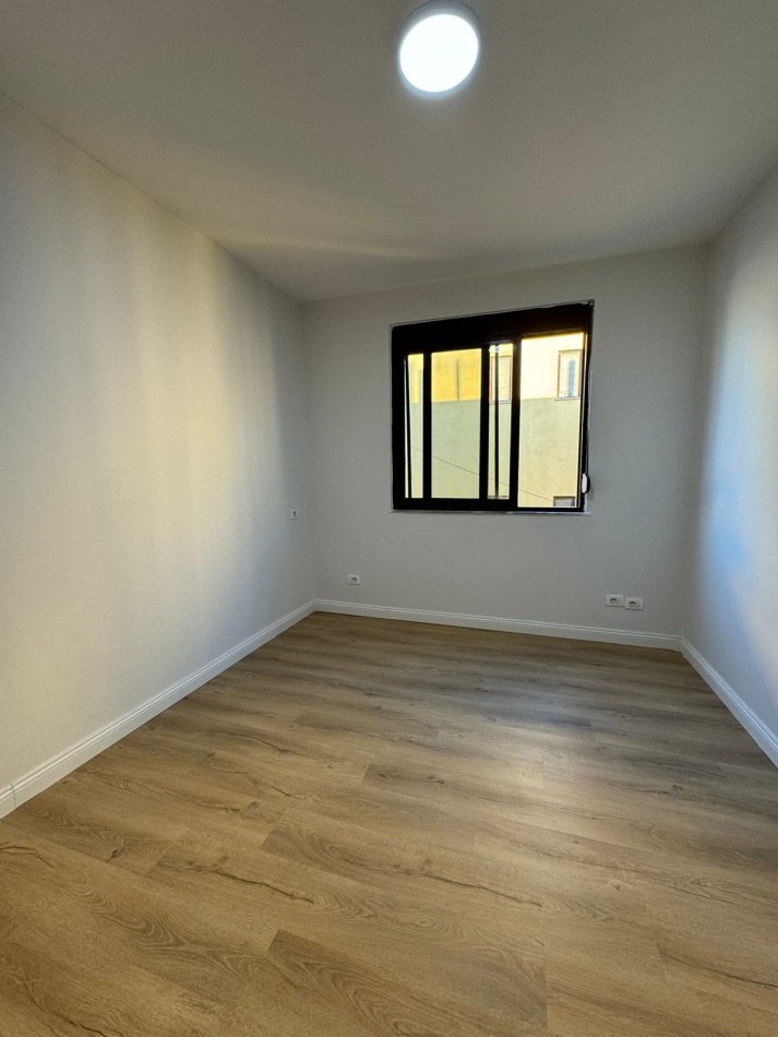 Durres, shitet apartament 1+1 Kati 4, 45 m² 63.000 € 