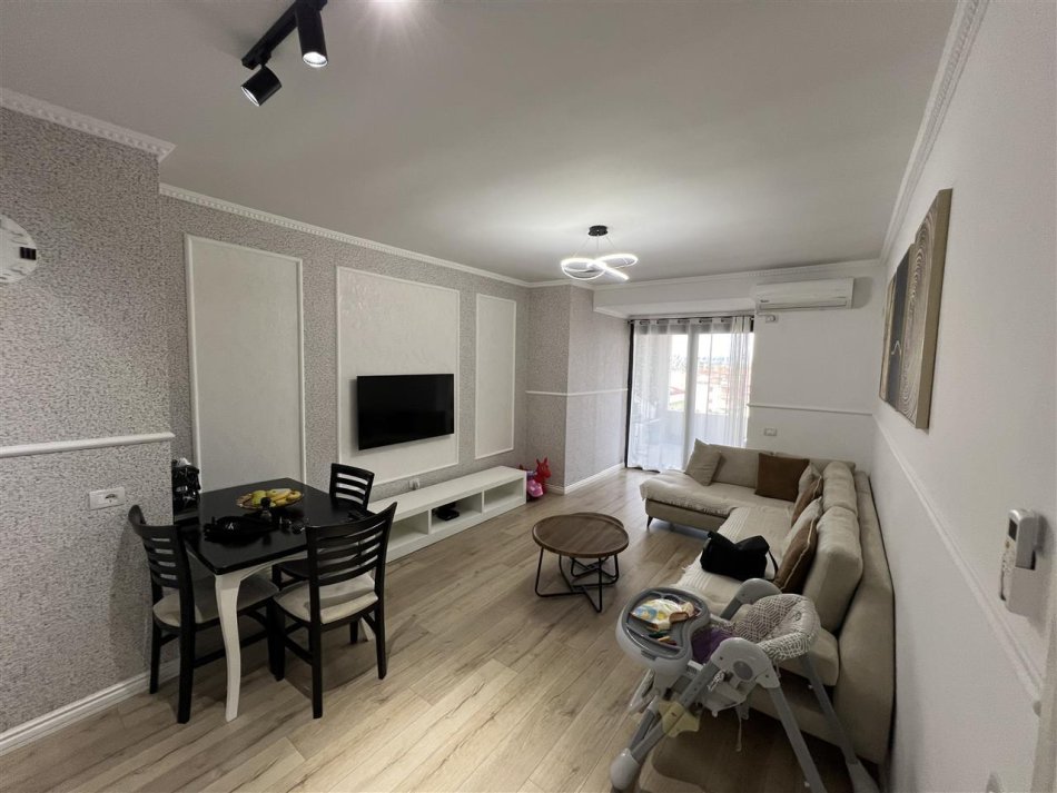 Durres, shitet apartament 1+1+Ballkon Kati 1, 60 m² 101.000 € 