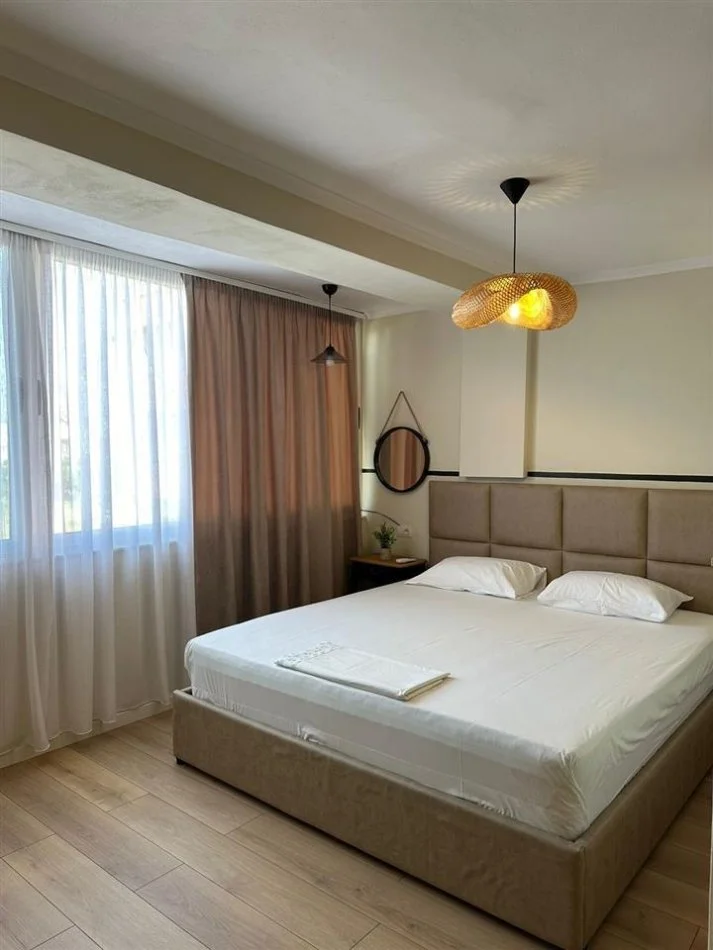 Durres, jepet me qera garsonier Kati 2, 48 m² 400 €