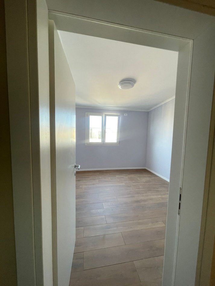 Durres, shitet apartament 2+1 Kati 10, 85 m² 125.000 €