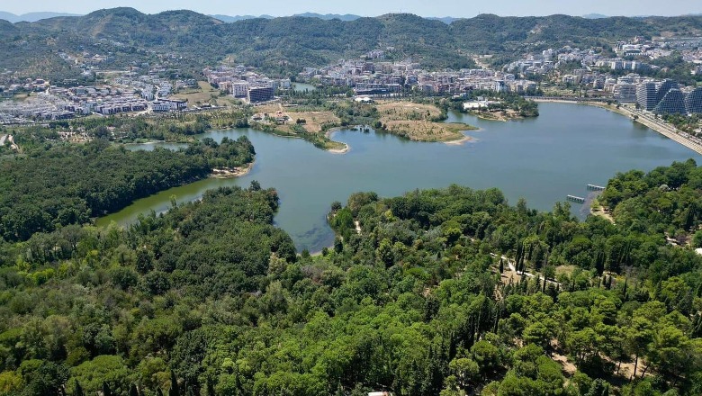 Tirane, jepet me qera zyre Kati 1, 180 m² 3.000 € (Liqeni Artificial i Tiranes)