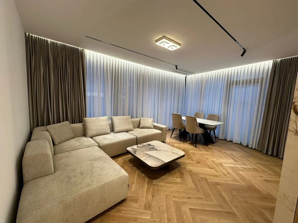 Shqiperi, jepet me qera apartament 1+1 , 93 m² 1.500 € (Liqeni Artificial i Tiranes)