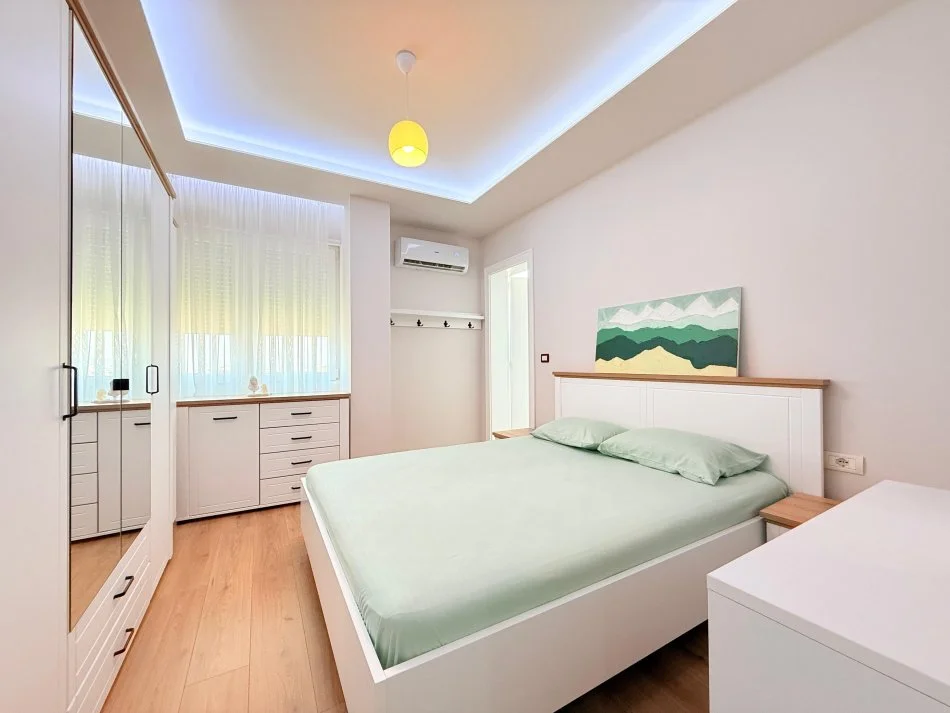 Tirane, jepet me qera apartament+verande | Penthouse 2+1+Ballkon Kati 11, 88 m² 850 € (Përballë Delijorgjit)