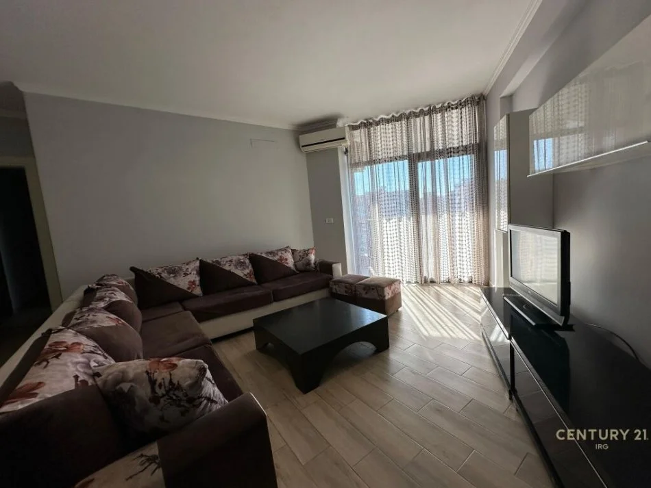 Tirane, shitet apartament 2+1+Ballkon Kati 7, 107 m² 140.000 € (Astir)