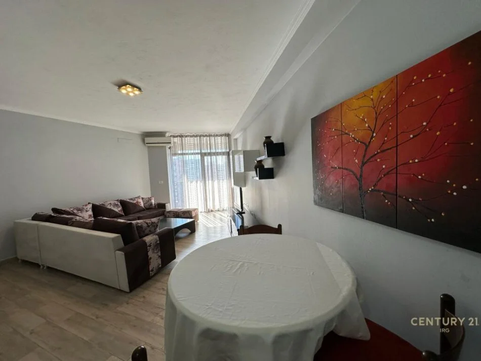 Tirane, shitet apartament 2+1+Ballkon Kati 7, 107 m² 140.000 € (Astir)