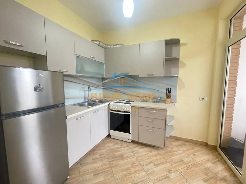SHITET APARTAMENT 1+1+POST PARKIMI,SHKOLLA KUQE,160K