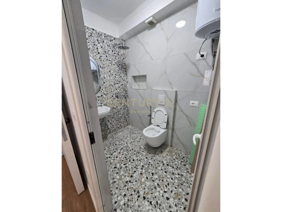 Tirane, Liste me oferta apartament 2+1+Ballkon Kati 3, 65 m² 120.000 € (Ferit Xhajko)