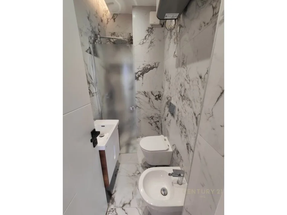 Tirane, jap me qera apartament 3+1+Aneks+Ballkon Kati 4, 110 m² 650 € (Ali Demi)