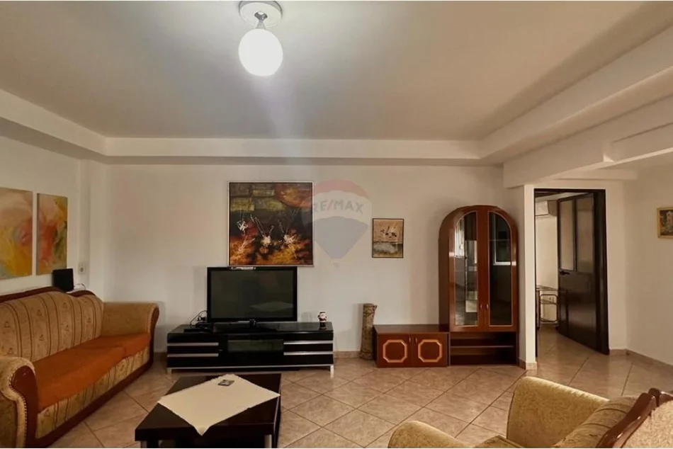 Tirane, shes apartament 3+1+Aneks+Ballkon Kati 6, 142 m² 