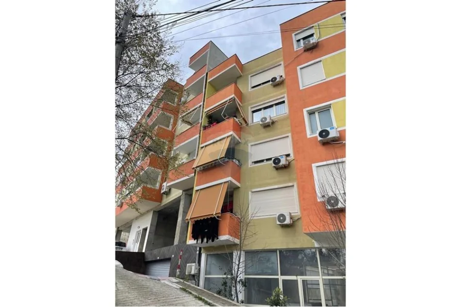 Tirane, shes 2+1 Kati 4, 112 m² 185.000 € (LIQENI I THATE)