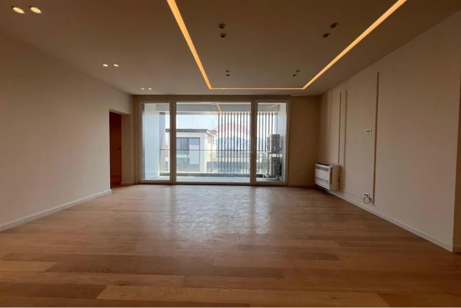 Tirane, shes apartament+verande | Penthouse 3+1+Aneks+Ballkon Kati 2, 154 m² 365.000 € (rruga e elbasanit)