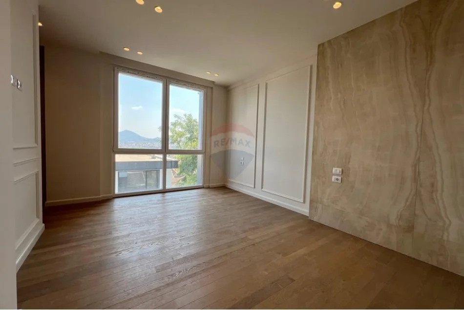 Tirane, shes apartament+verande | Penthouse 3+1+Aneks+Ballkon Kati 2, 154 m² 365.000 € (rruga e elbasanit)