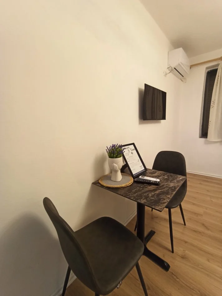Tirane, jepet me qera garsonier 1+1 Kati 0, 35 m² 450 € (Muhamet Gjollesha)
