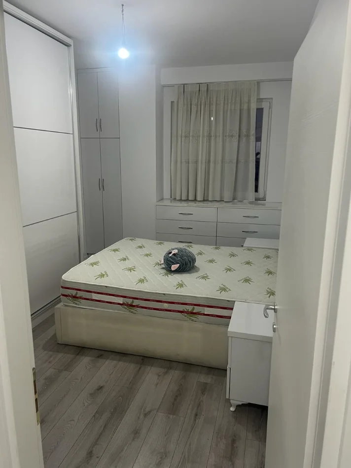 Tirane, jepet me qera apartament 2+1 Kati 5, 90 m² 600 € (Yzberisht)