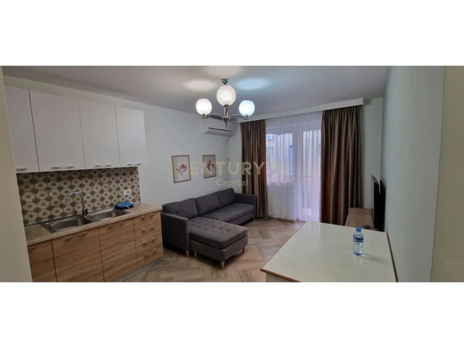 Tirane, jepet me qera apartament Kati 3, 70 m² 500 € 