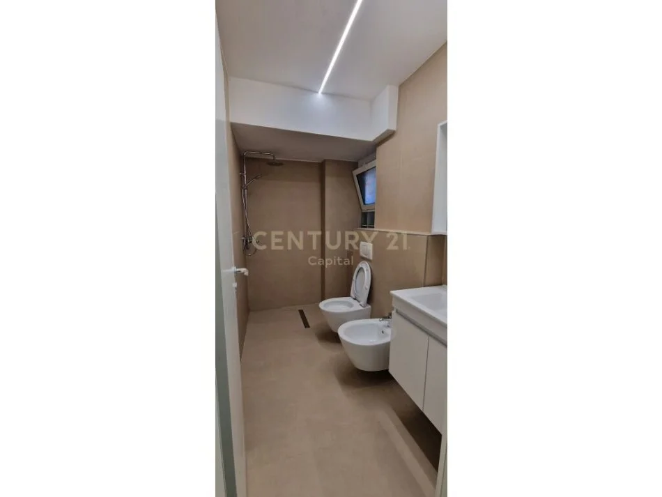 Tirane, jepet me qera apartament Kati 3, 70 m² 500 € 