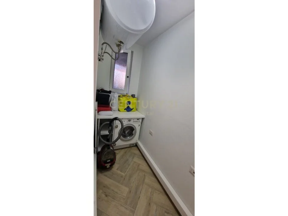 Tirane, jepet me qera apartament Kati 3, 70 m² 500 € 
