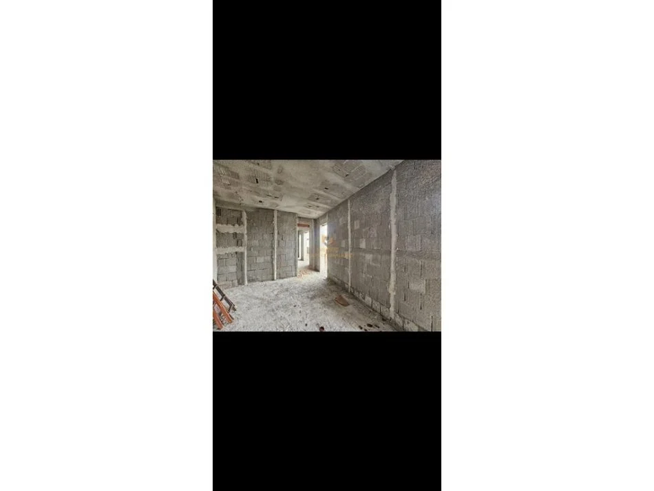 Tirane, shitet apartament 1+1+Ballkon Kati 7, 113 m² 145.000 € (rruga ali visha)