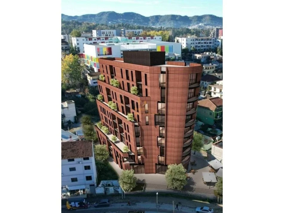 Tirane, shitet apartament 1+1+Ballkon Kati 7, 113 m² 145.000 € (rruga ali visha)