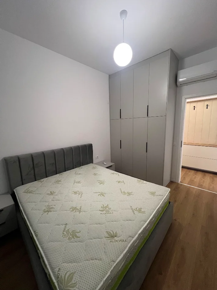 Tirane, jepet me qera apartament 1+1+Ballkon Kati 4, 60 m² (Rruga Pasho Hysa)
