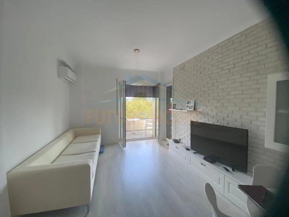 Durres, jepet me qera apartament 1+1 Kati 2, 66 m² 1.500 € (Gjiri i Lalezit, Durres)