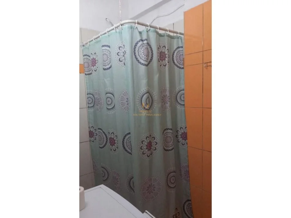 Tirane, jepet me qera apartament 1+1+Ballkon Kati 2, 60 m² 320 € (rruga haki gjici)