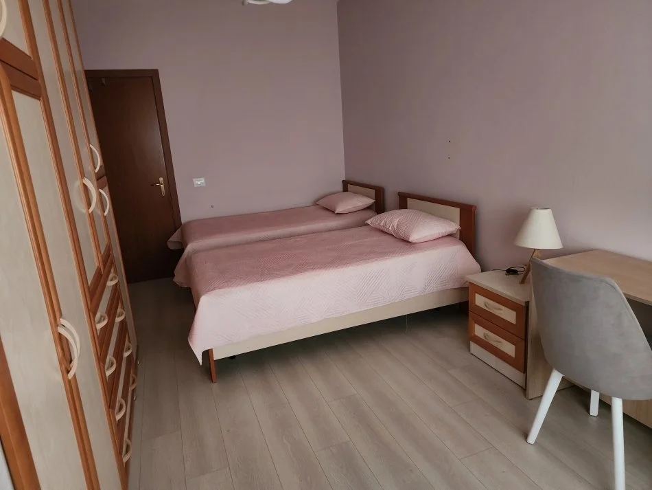 Tirane, jepet me qera apartament 2+1+Ballkon Kati 6, 103 m² 700 € (Don Bosko, Vizion Plus) OPP54183